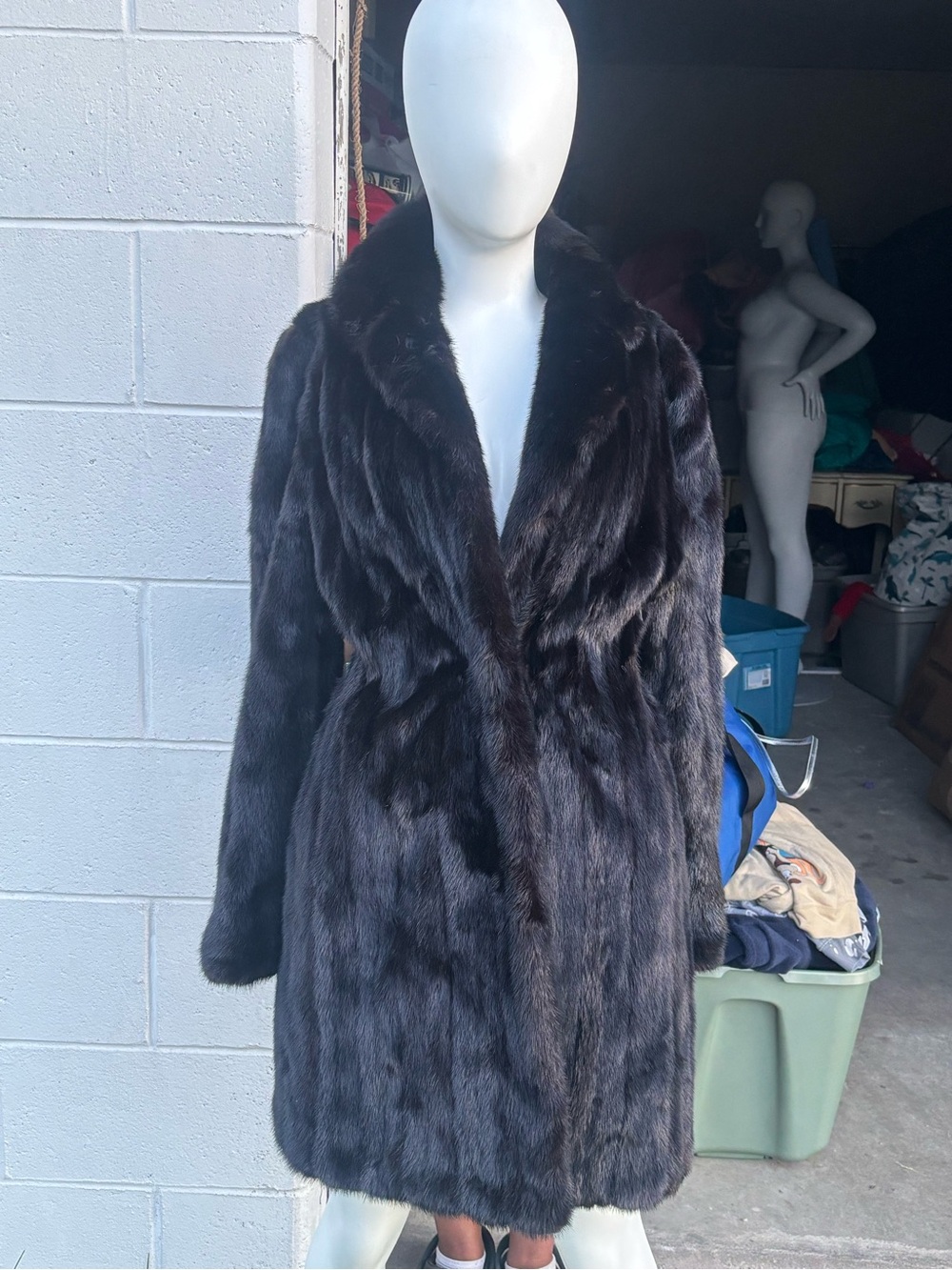 Luxurious Dark Brown mink Fur Coat